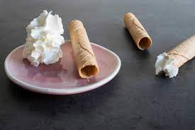 Recept Nieuwjaarsrolletjes met slagroom